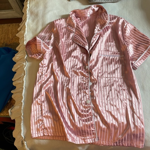 silk pj set worn once perfect condition - Picture 2 of 3